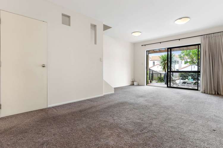 5/21 Armoy Drive East Tamaki_7