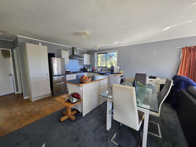 4/884 Nikau Road_3