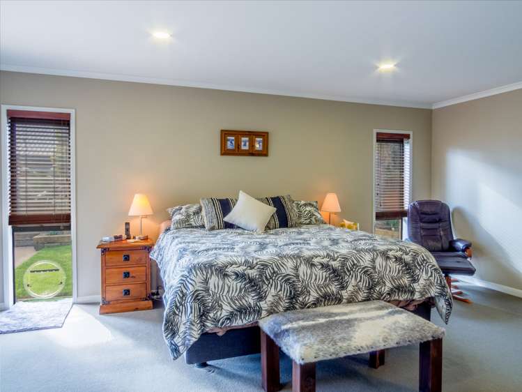 2 Ohuirehe Road Coastlands_6