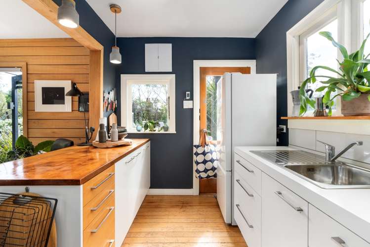 17 Moana Street Aramoana_20