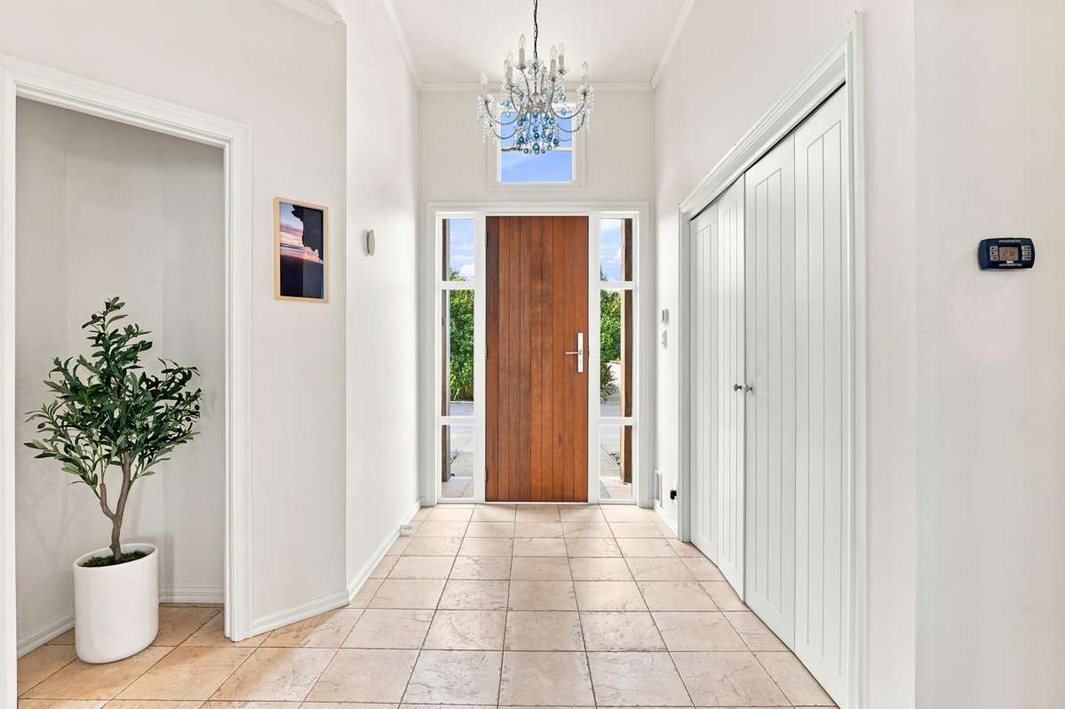 37 Longbeach Drive_1