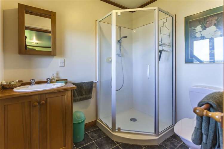 16 Pine Grove Tairua_16