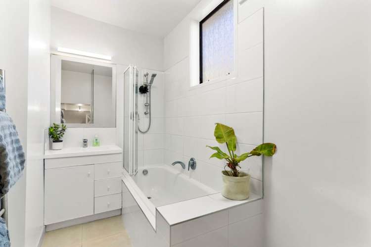 71 Carlton Crescent Maraetai_17