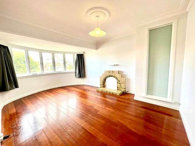 Spacious Home in the Heart of Grey Lynn - Your...