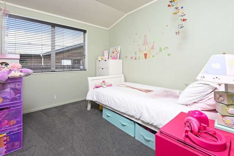 4 Oakmont Place Wattle Downs_6