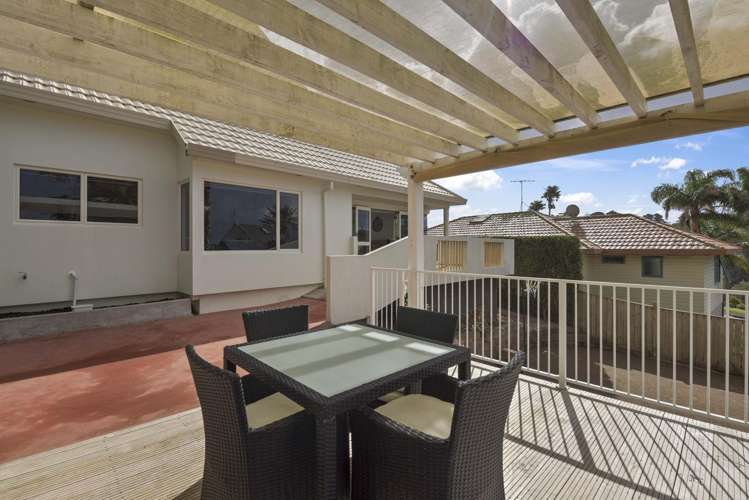 49 Kestrel Heights Arkles Bay_26