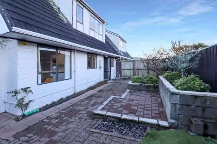 2/45 Whites Line West Woburn_2