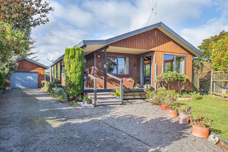 10 Dellys Grove Levin_15