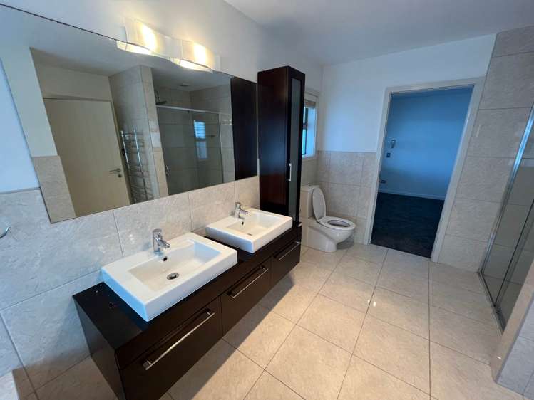 219b Hill Road The Gardens_10