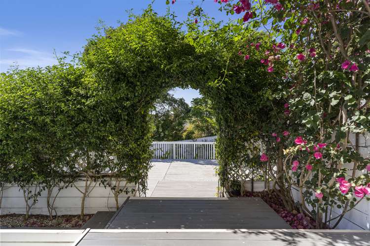 6 Valdese Rise Browns Bay_17