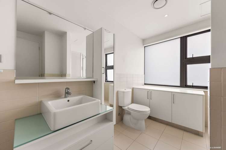 1205/18 Beach Road Auckland Central_4