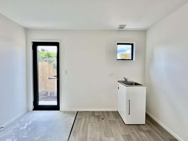 4/27 Evesham Crescent 10222_15