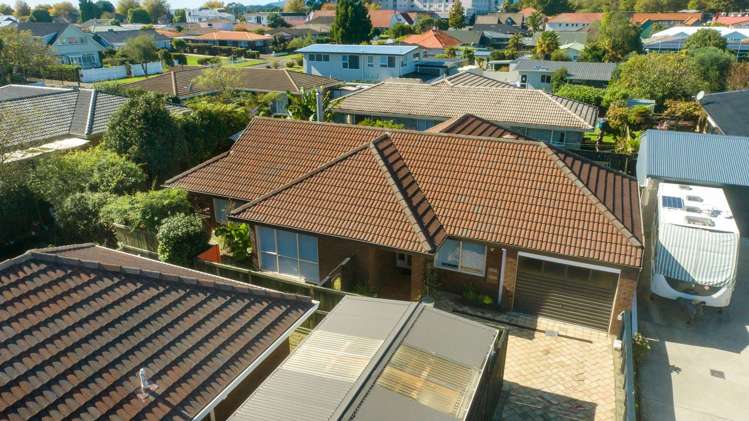 36b Lytton Street Glenholme_16