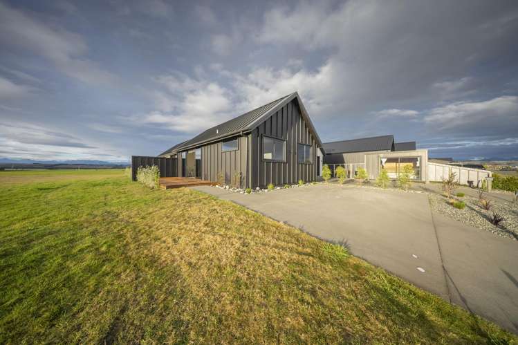 60 Takitimu Avenue Te Anau_41