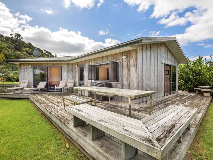 19 Clements Road Matapouri_7