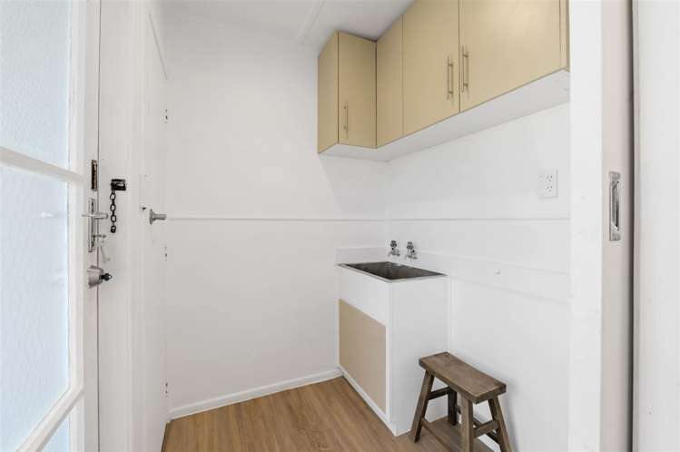 8b Vivian Street Melville_12