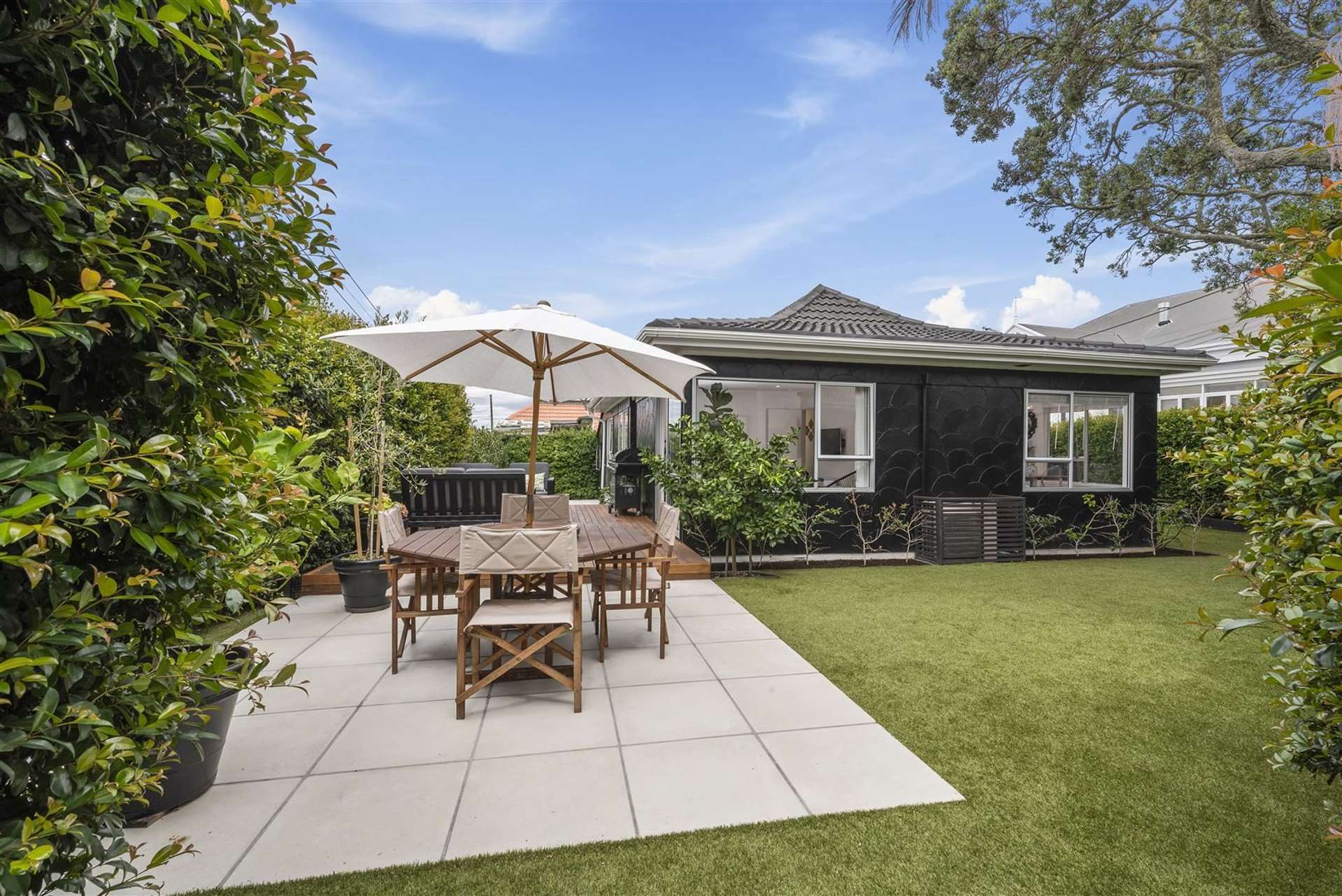 2/7 Hanlon Crescent Narrow Neck_0