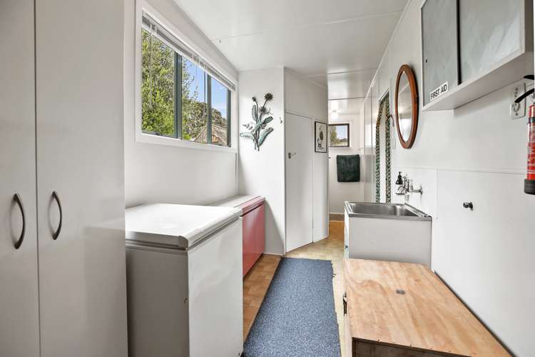 4 Rauparaha Street Marokopa_37