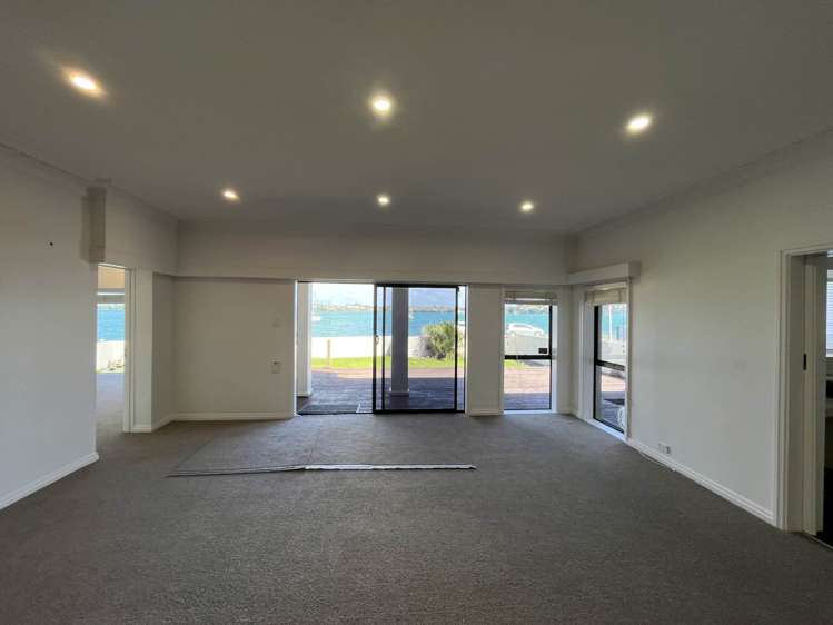 5 The Parade Bucklands Beach_10