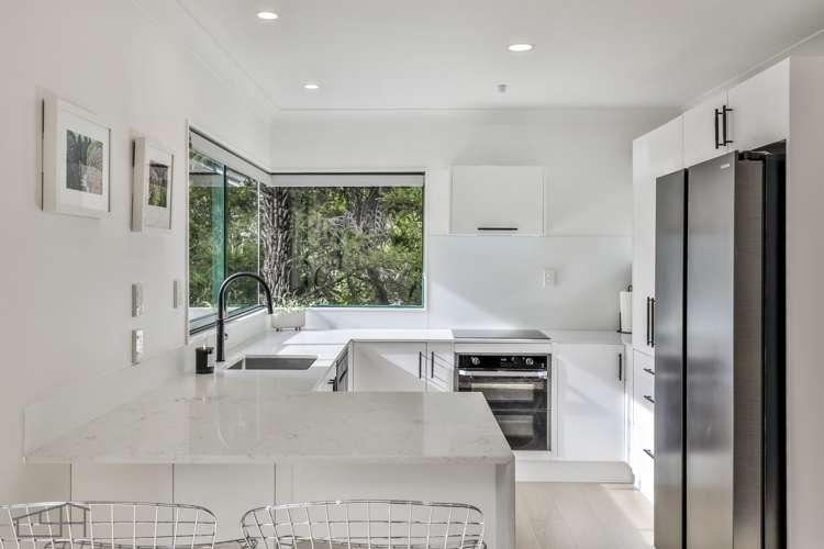 11b Woodfern Crescent Titirangi_6