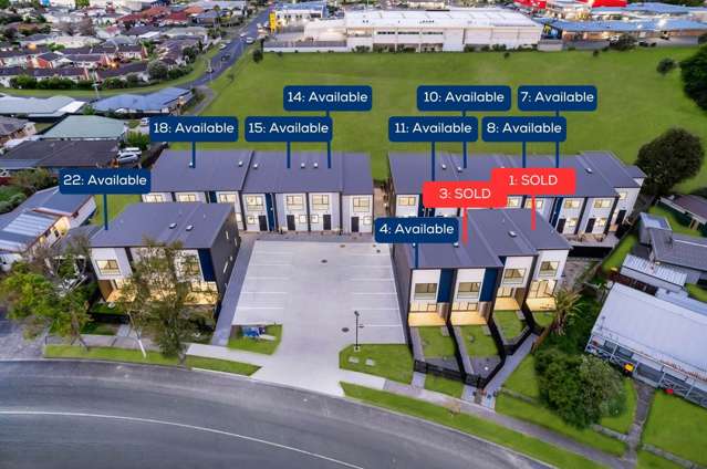 22/17 Barneys Farm Road Clendon Park_2