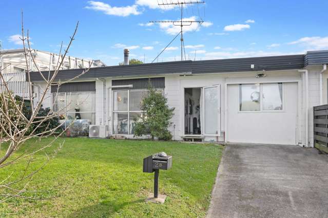 2/2 Bruce Road Glenfield_1