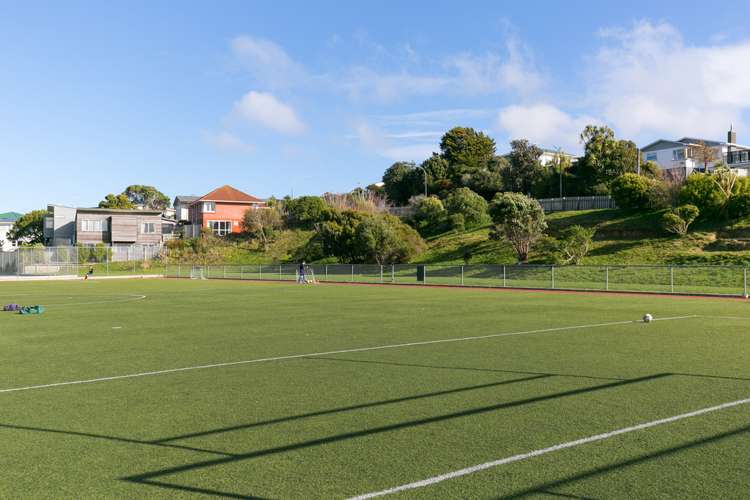 44 Bracken Road Paparangi_12