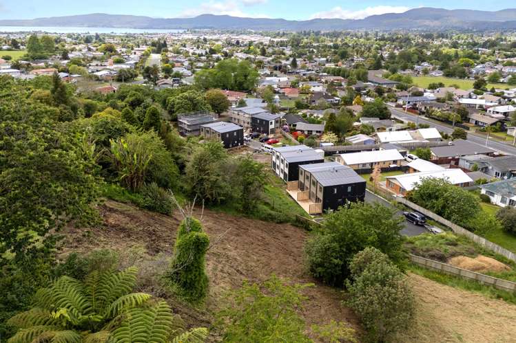 23, 25, 27 Mountain Road Western Heights_10