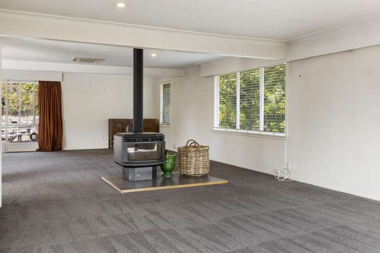 74 Taharepa Road Hilltop_10