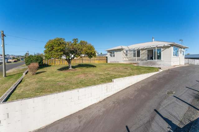 4 Bedrooms, Double Glazed