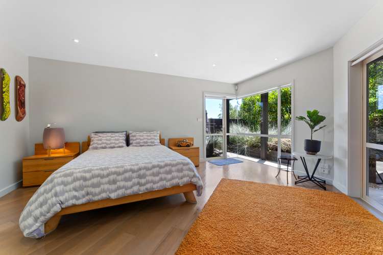 2/20 Gulf View Road Murrays Bay_12