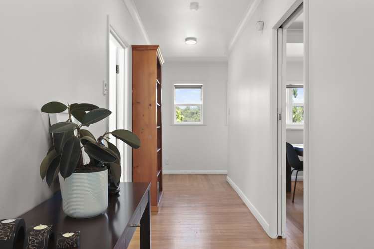 234 Godley Road Titirangi_10