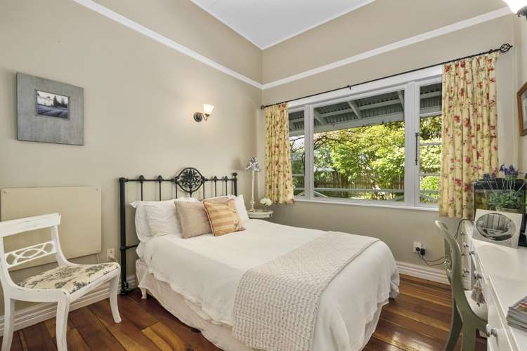 2 Barton Road Heretaunga_19