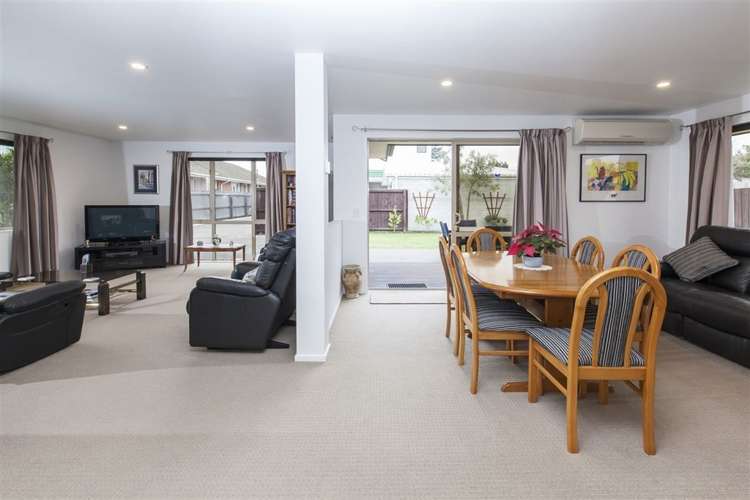 72a Dunedin Street Redwood_2