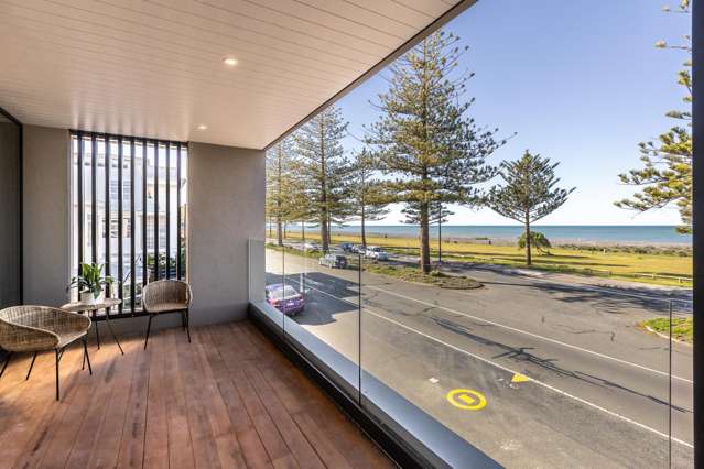 Exceptional waterfront living