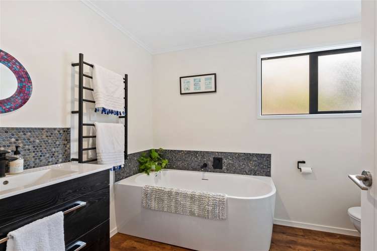 12 Achray Street Waiau_15