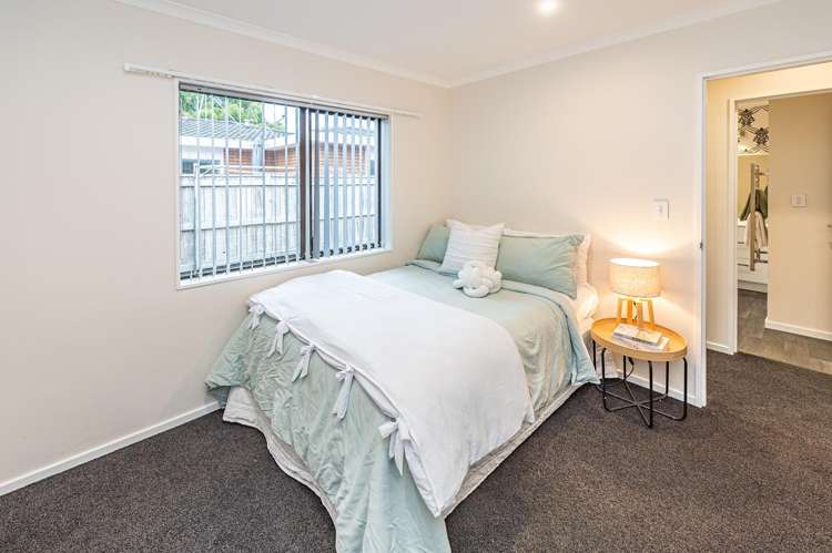 1 Loader Place Tawhero_18