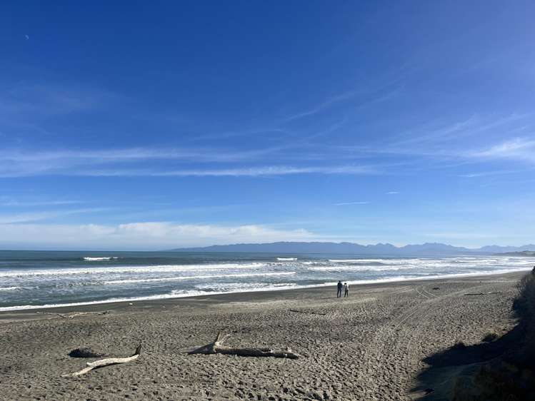 64 Surrey Street Orepuki_13