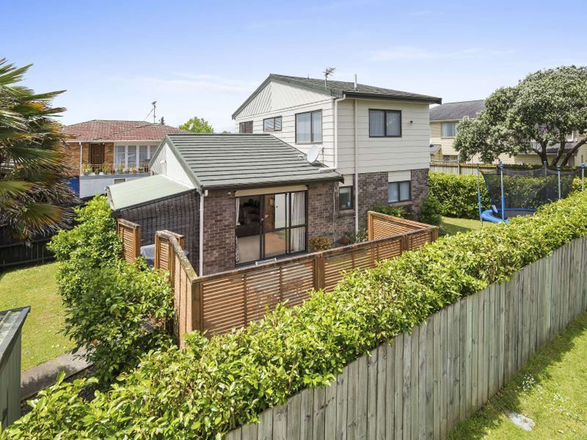 2/30 Botany Road Howick_0