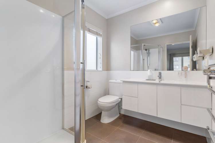 392 Ormiston Road Flat Bush_11