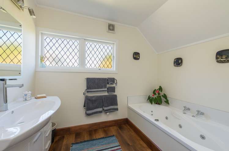 200 The Ridgeway Stoke_18