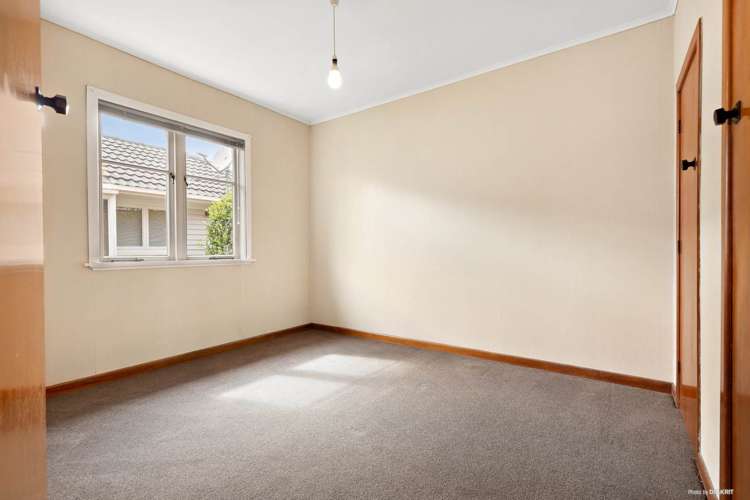 14 Taikata Road Te Atatu Peninsula_12