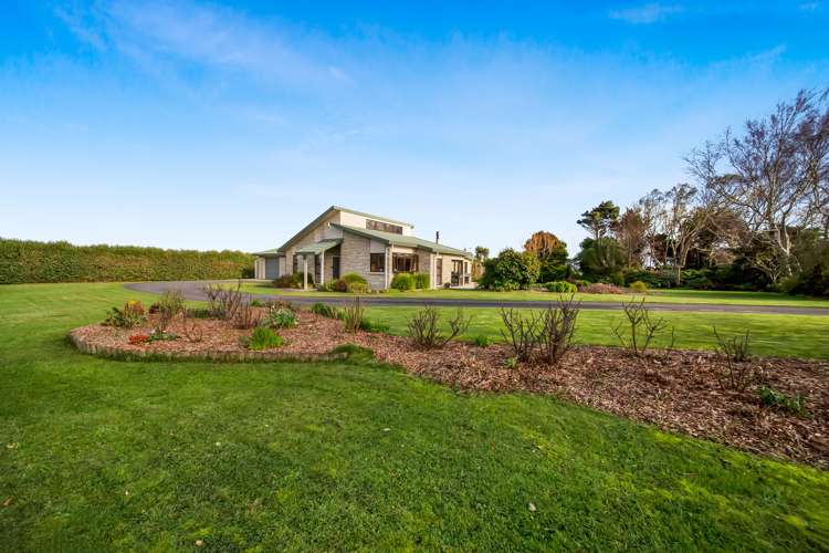 2227 Skeet Road Auroa_25