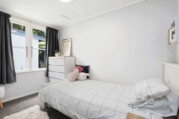 22 Hollywood Avenue Titirangi_11