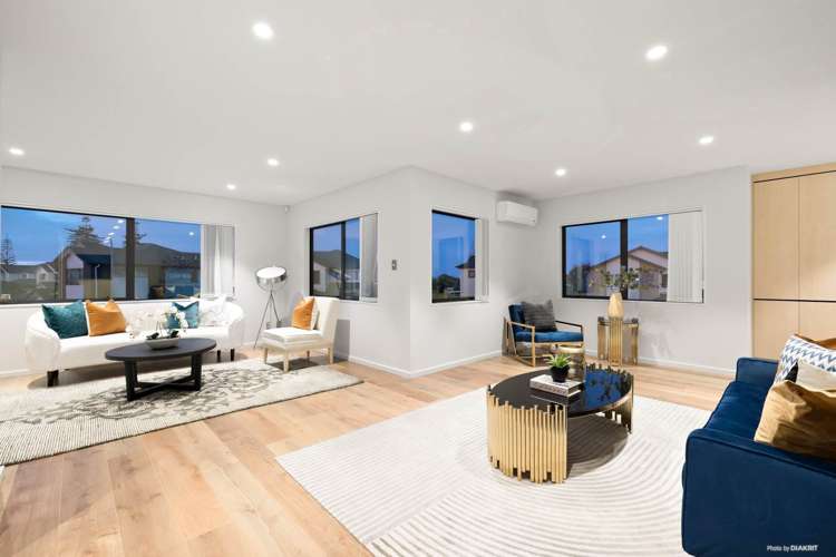 109 Bordeaux Parade Te Atatu South_3