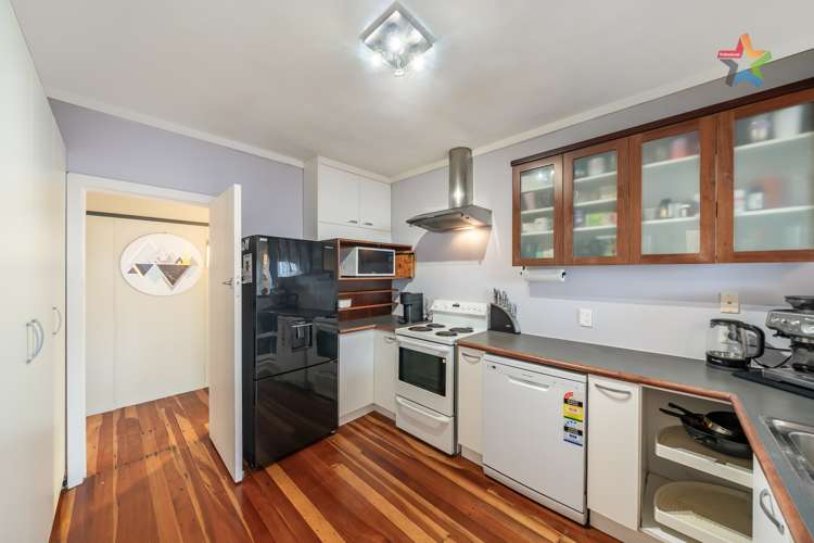 24 Golf Road Manor Park_8