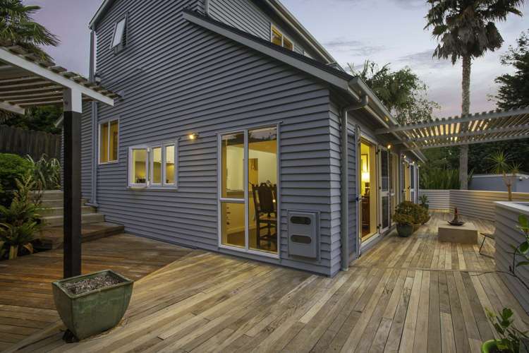 2/15 Newell Street Point Chevalier_25