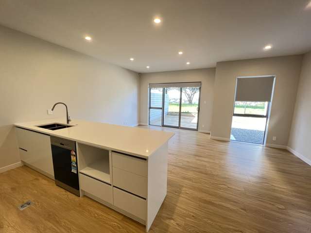 22 Paku Lane Mount Wellington_1