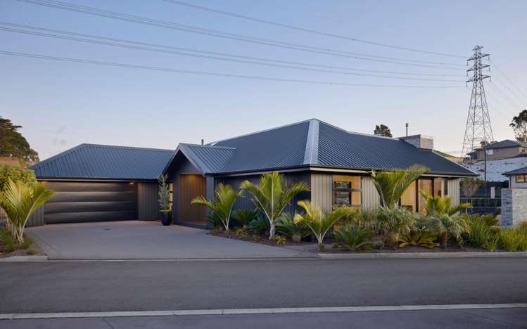 1971 Egmont Road Kaimiro_0