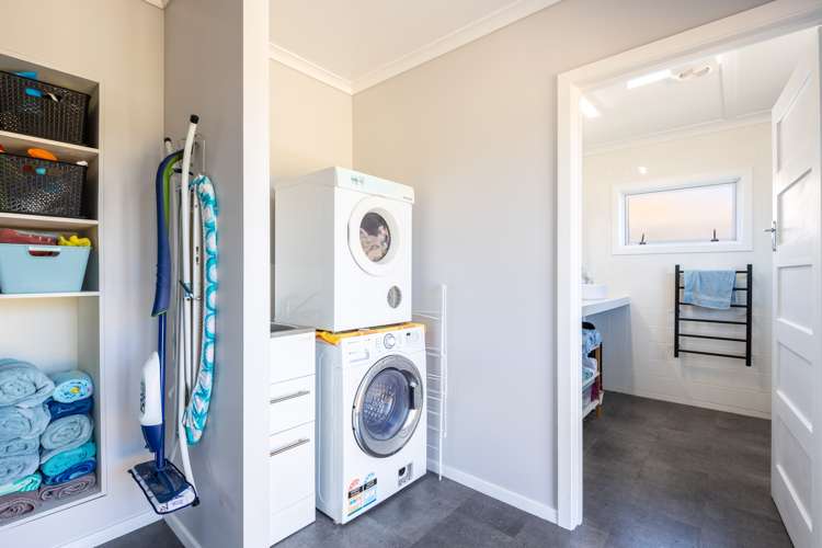 190 Seaview Road Westown_14